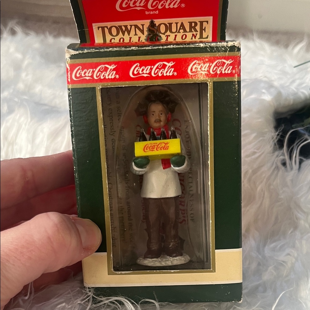 Vintage 1992 Coca-Cola Town Square Collection "Gil" the Grocer Item #7970
